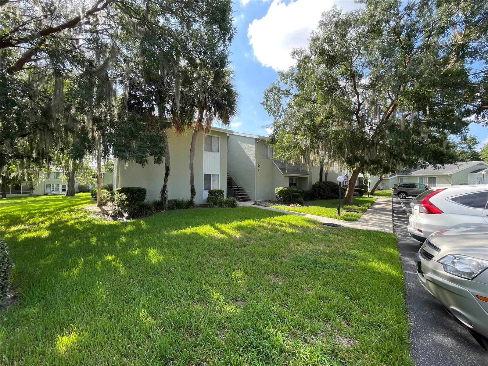 586 Bahia Circle B — photo