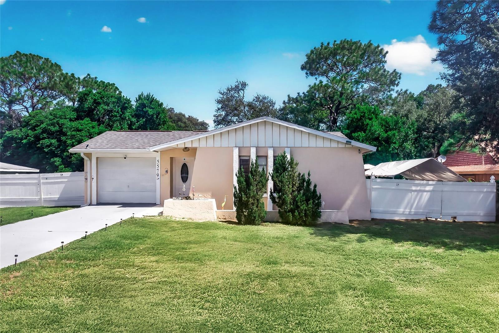 5579 W Pine Circle — photo