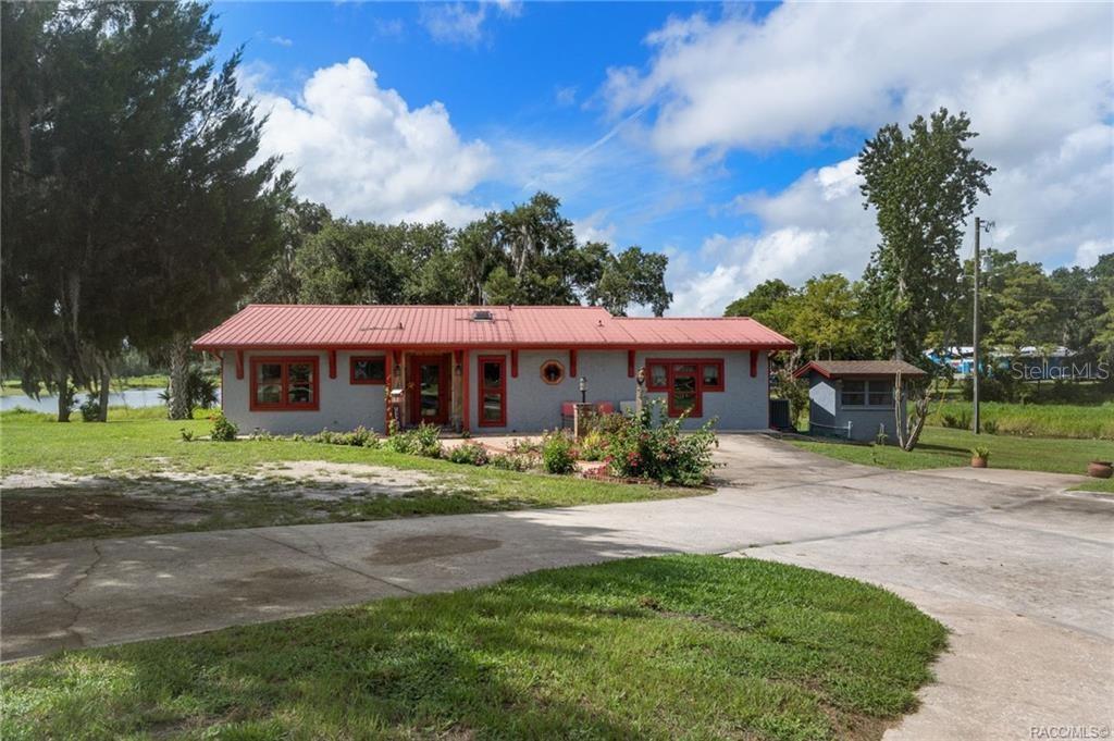 8004 E Halcyon Isle Court — photo