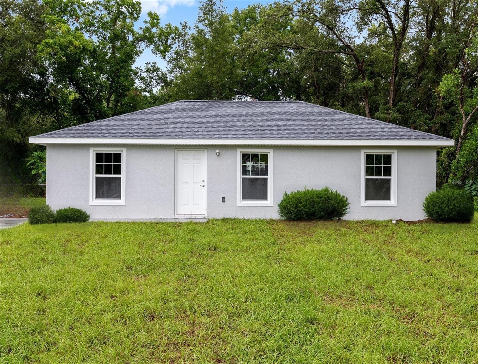 21812 SW Rainbow Lakes Boulevard — photo