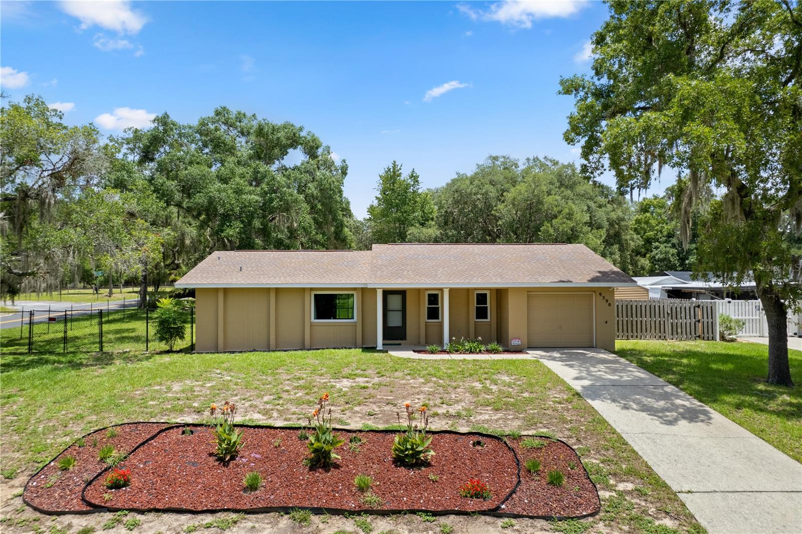 9390 E Windwood Loop — photo