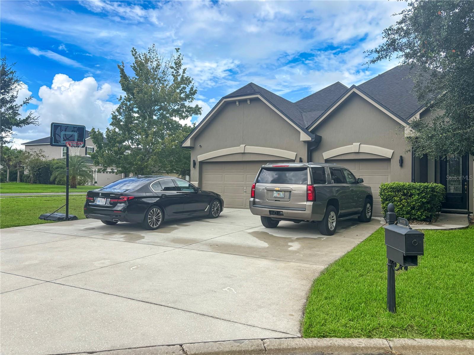 4420 Castle Palm Court — photo