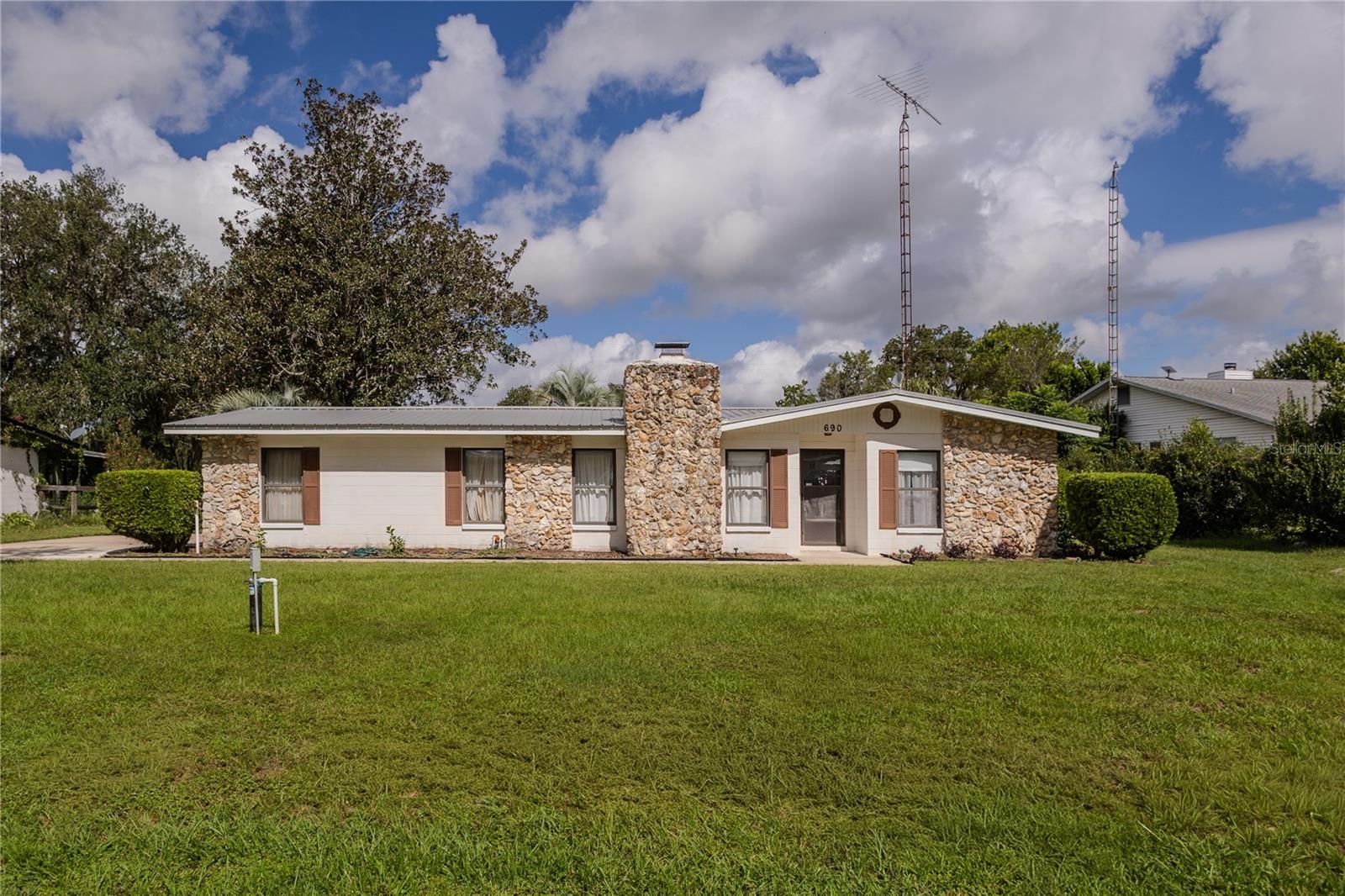 Home in WILLISTON, FL 32696 — photo 2