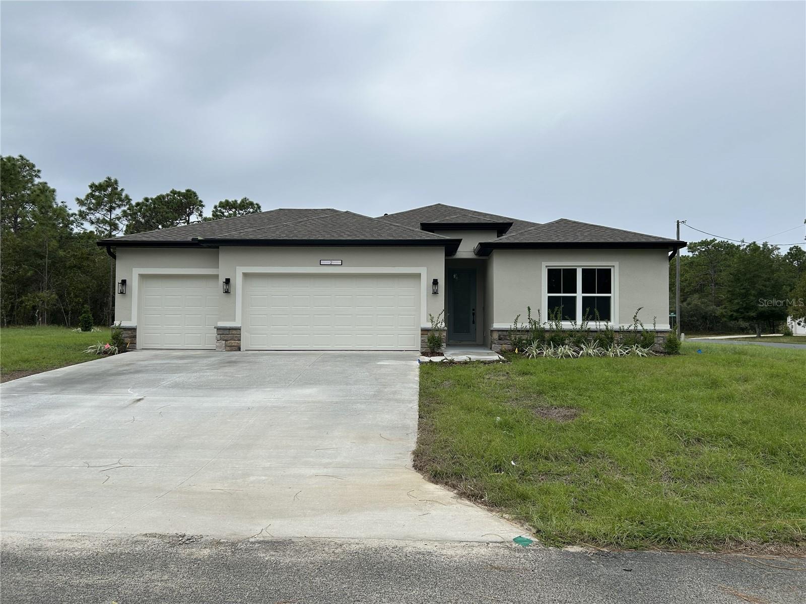 13012 Robin Avenue — photo