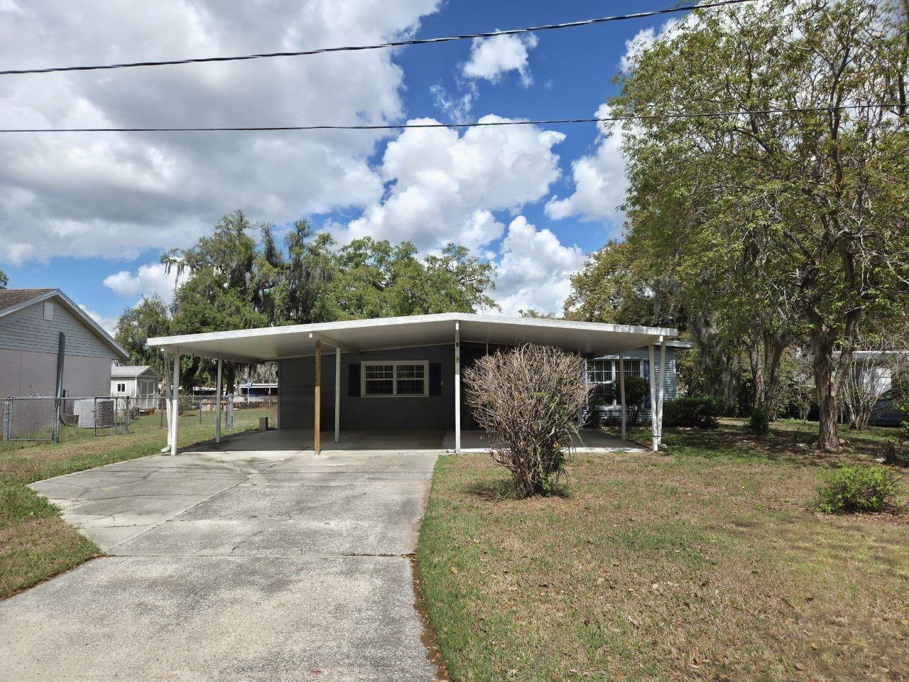 640 Forrest Dr — photo