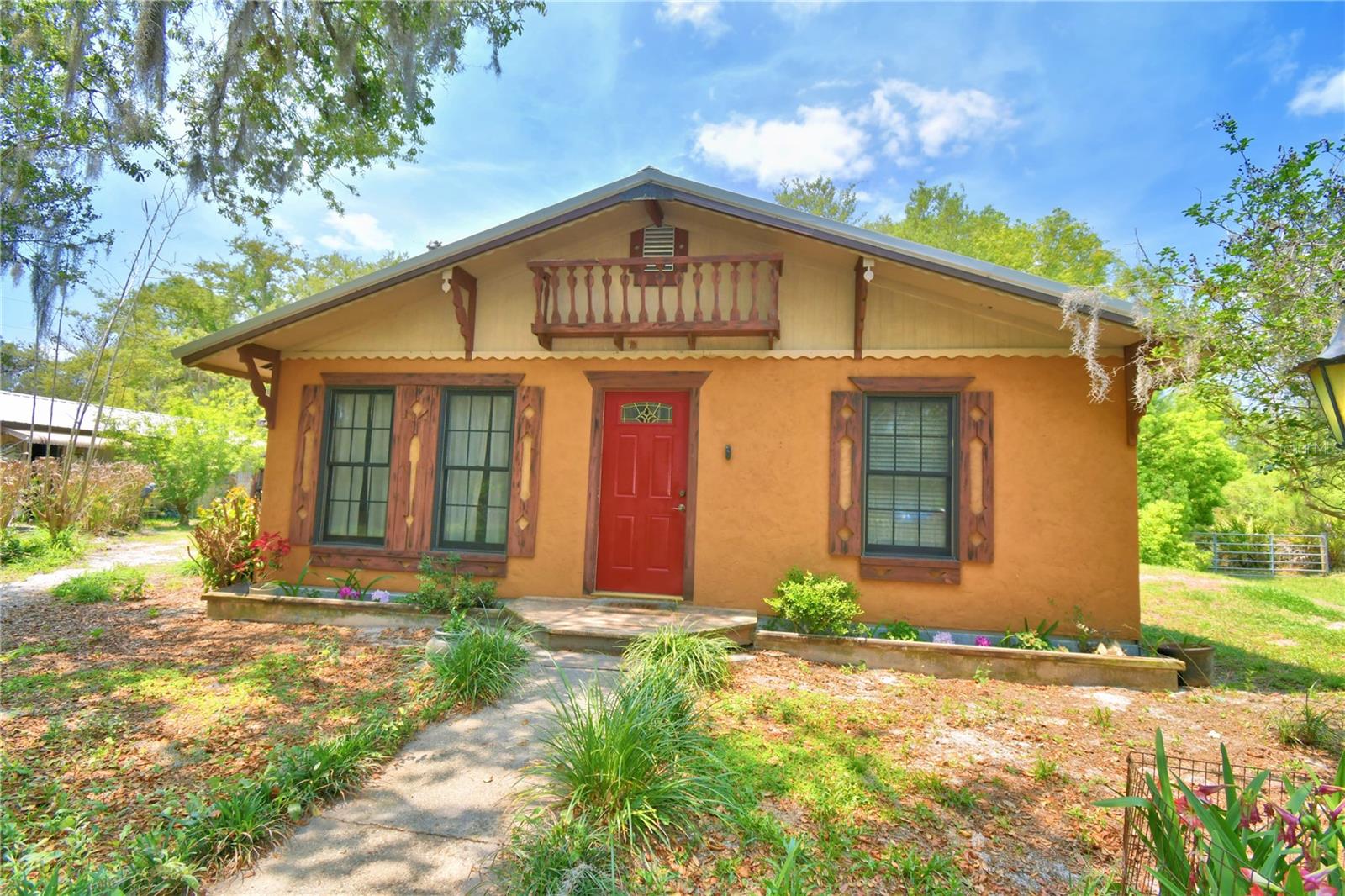 760 McClellan Road — photo
