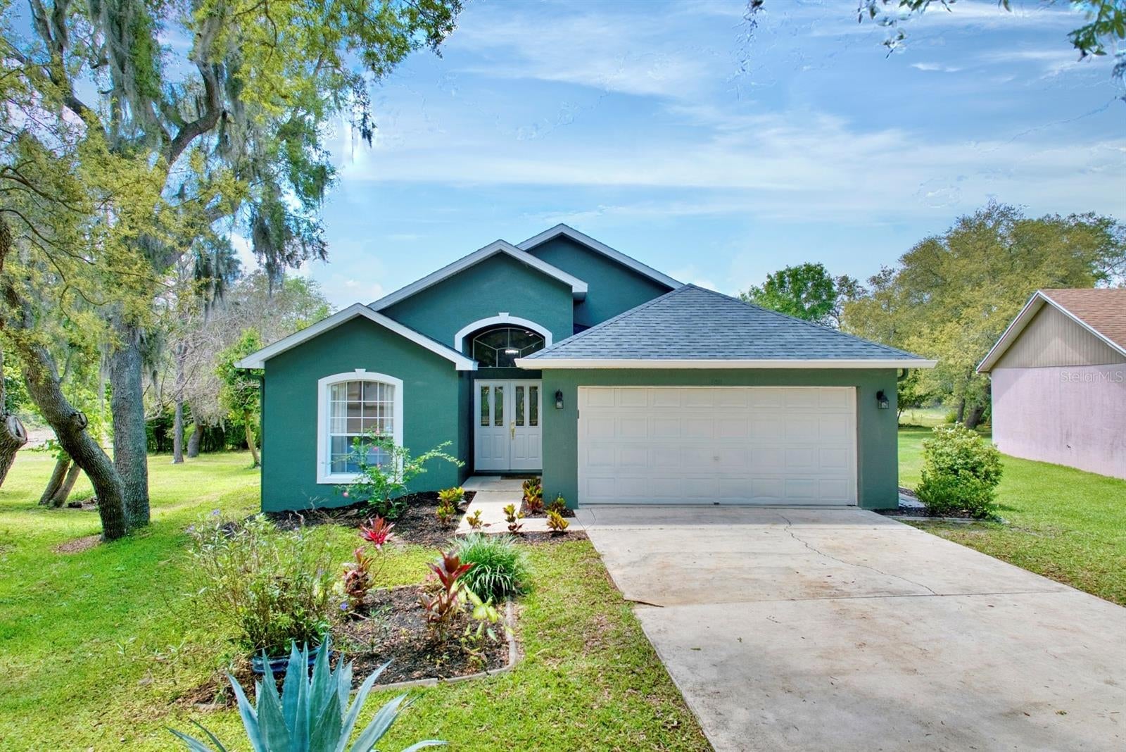 1011 Tequesta Trail — photo
