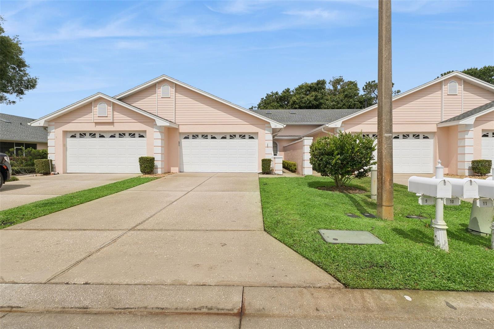 10 Enclave Drive — photo