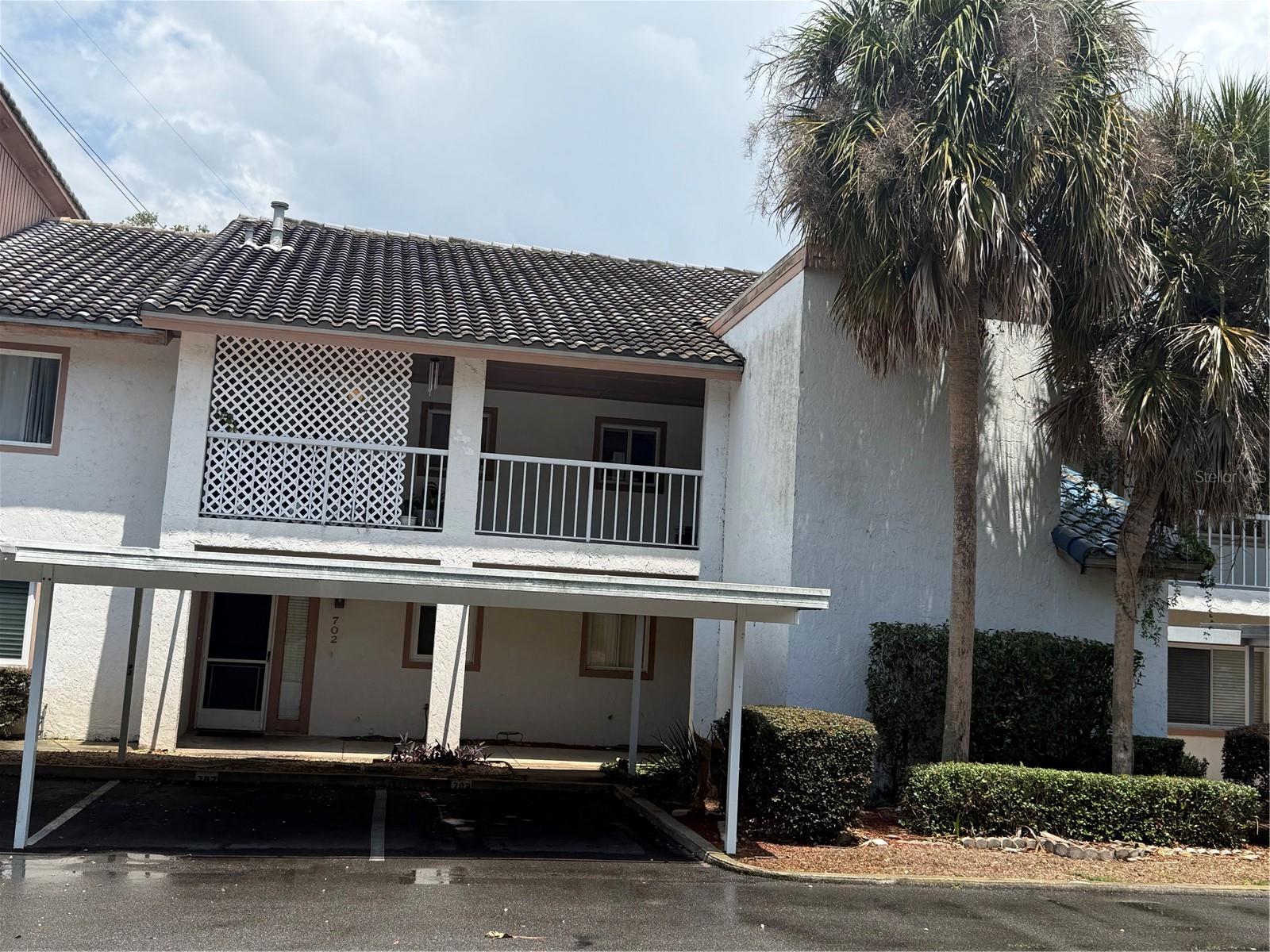 702 Country Lane NE 702 — photo
