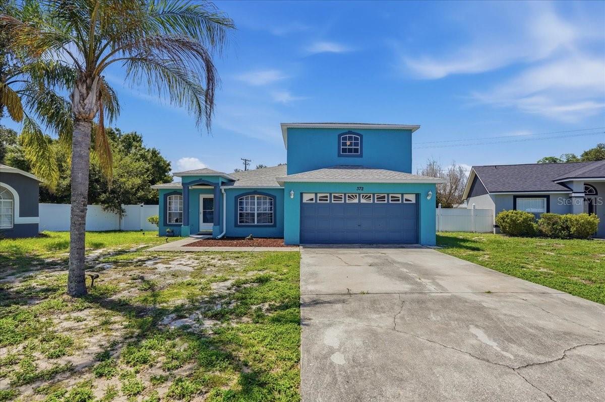 372 Lake Daisy Cir — photo