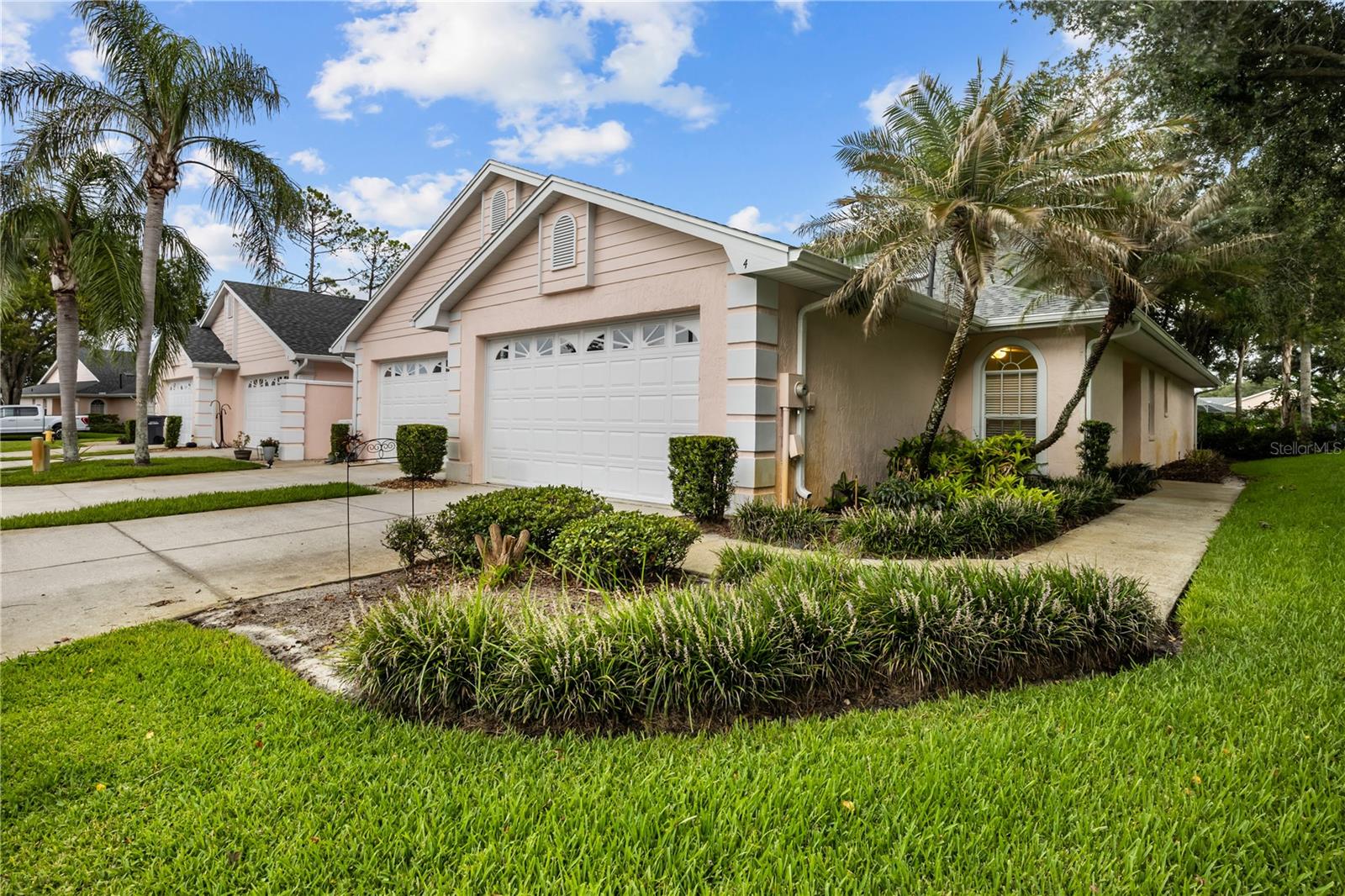 4 Enclave Drive — photo