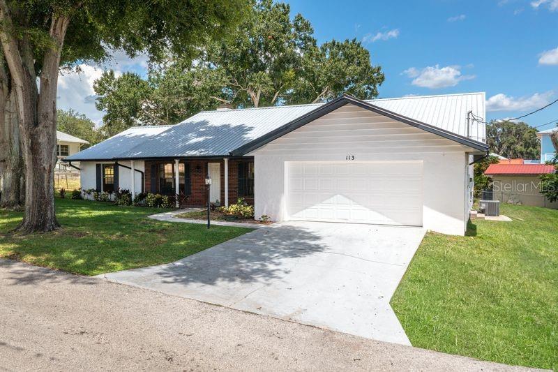 Home in SEBRING, FL 33876 — photo 3