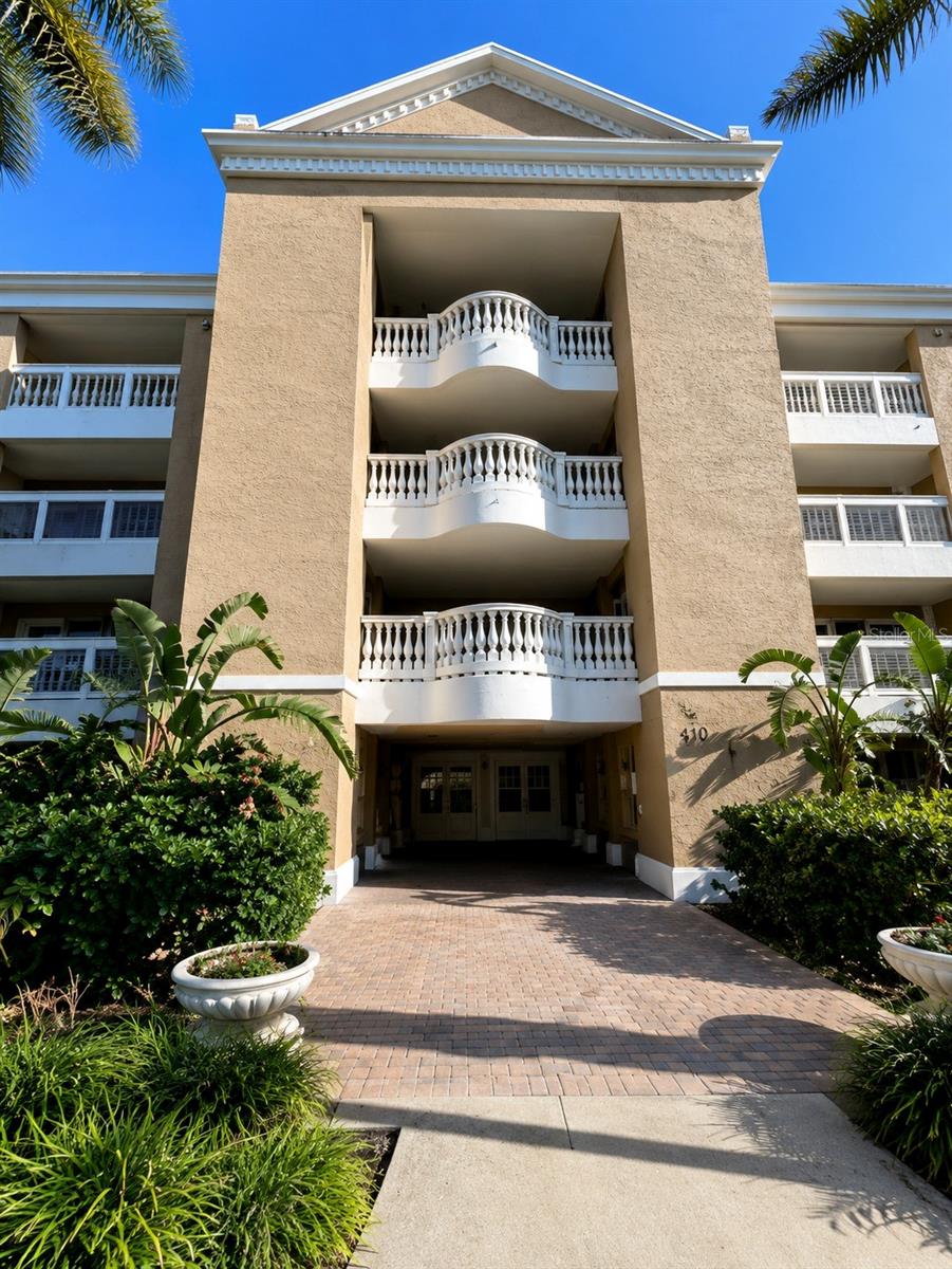 7612 Cabana Court 101 — photo