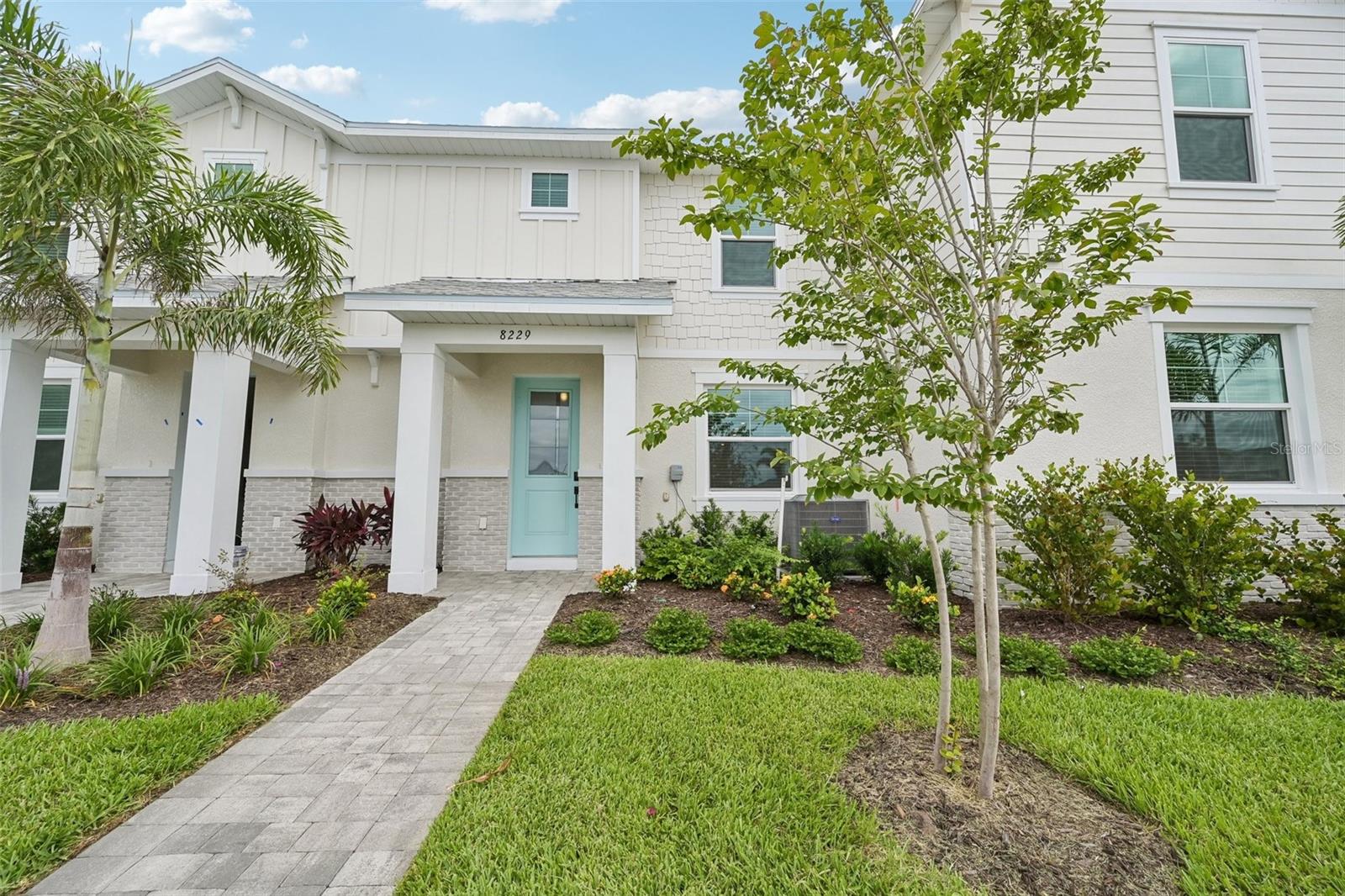 8229 Seaflower Parkway — photo