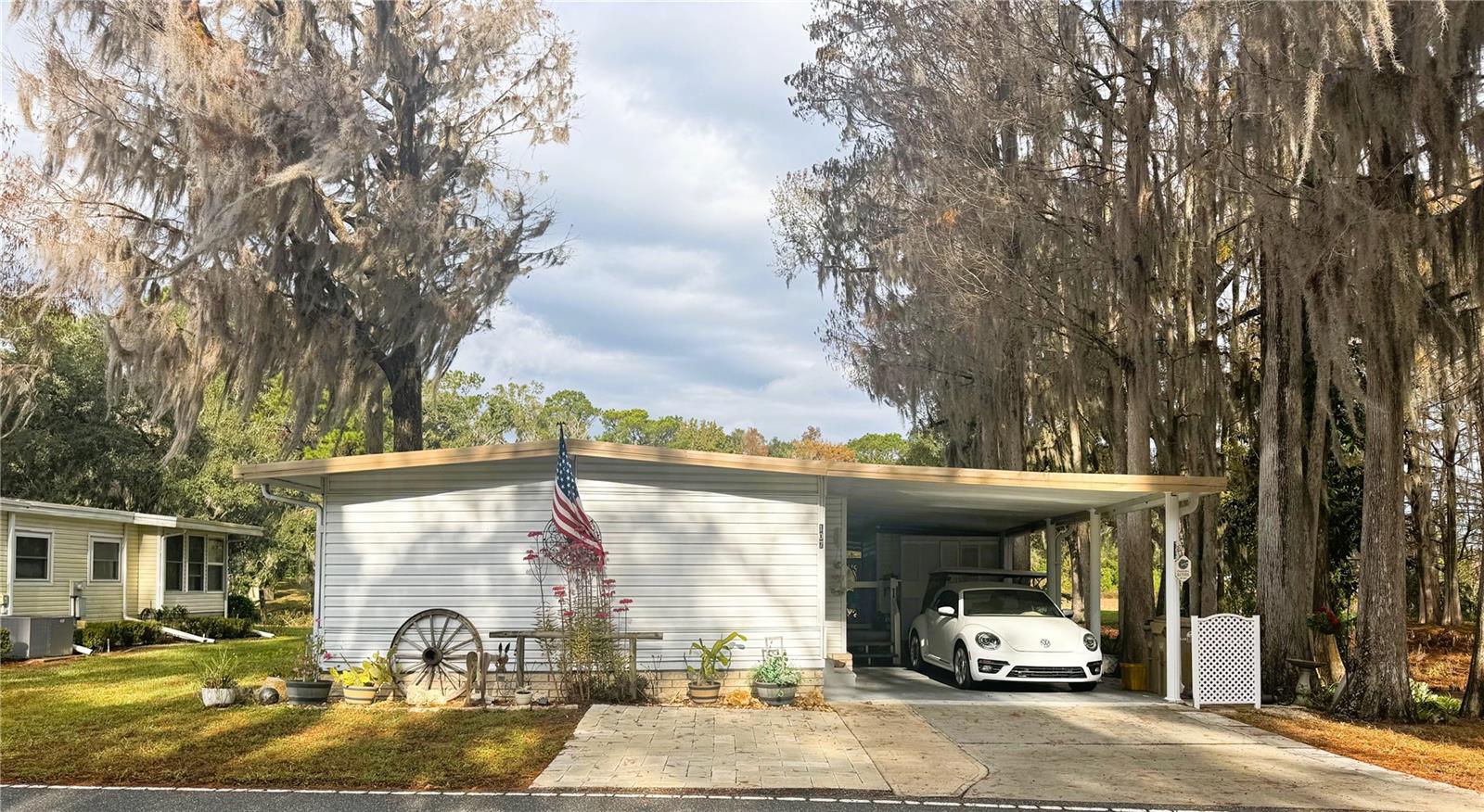 107 Royal Palm Drive — photo