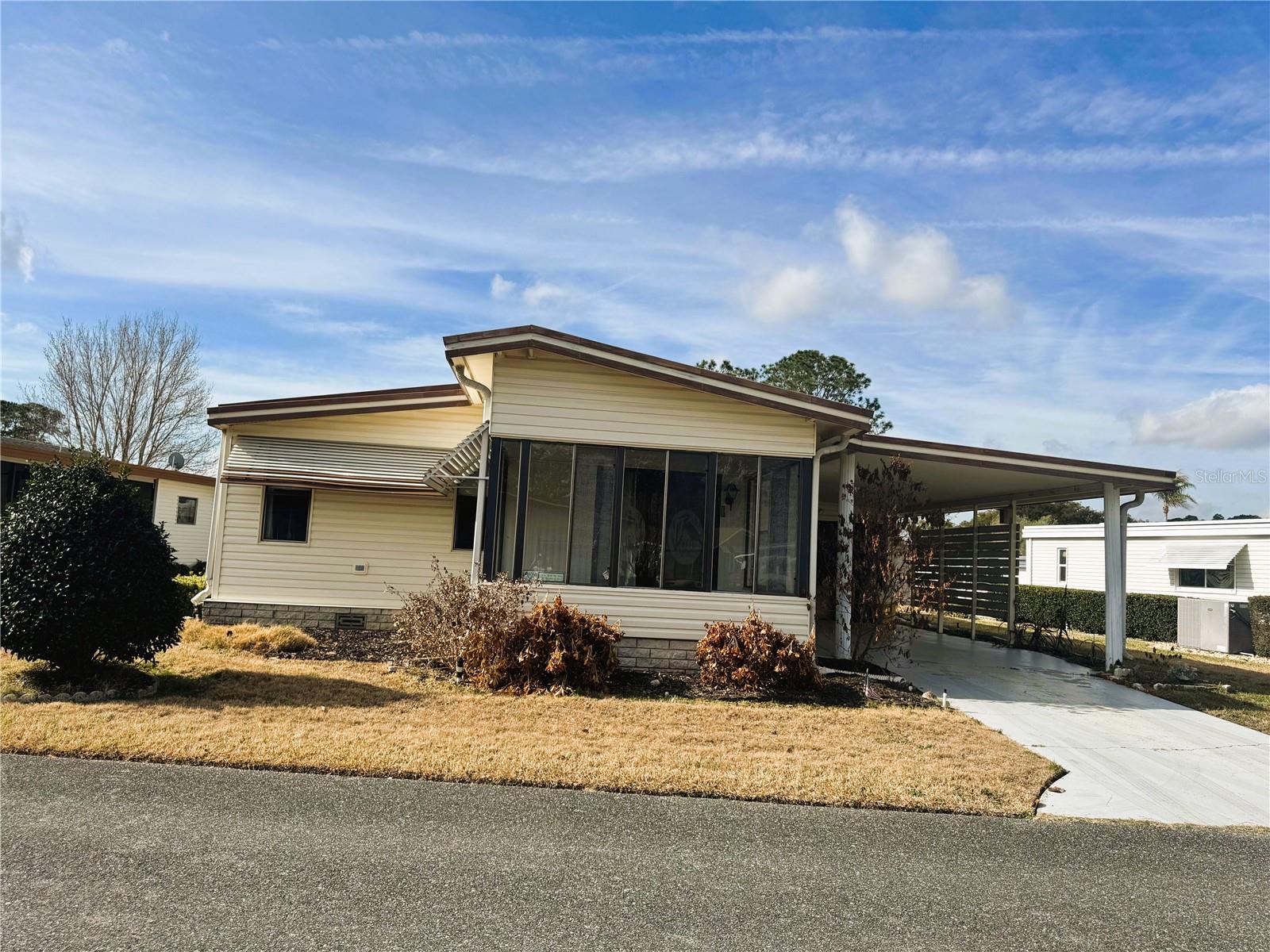 133 Hibiscus Way — photo