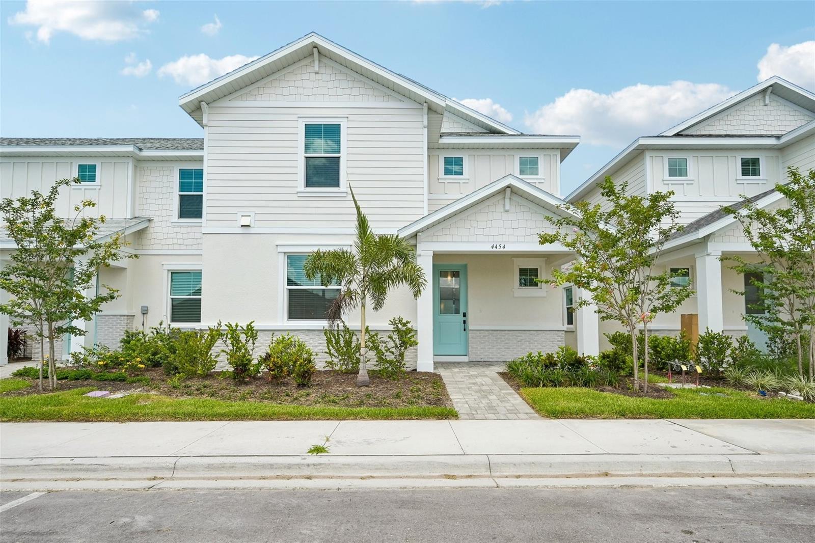 4454 Sunset Garden Street — photo