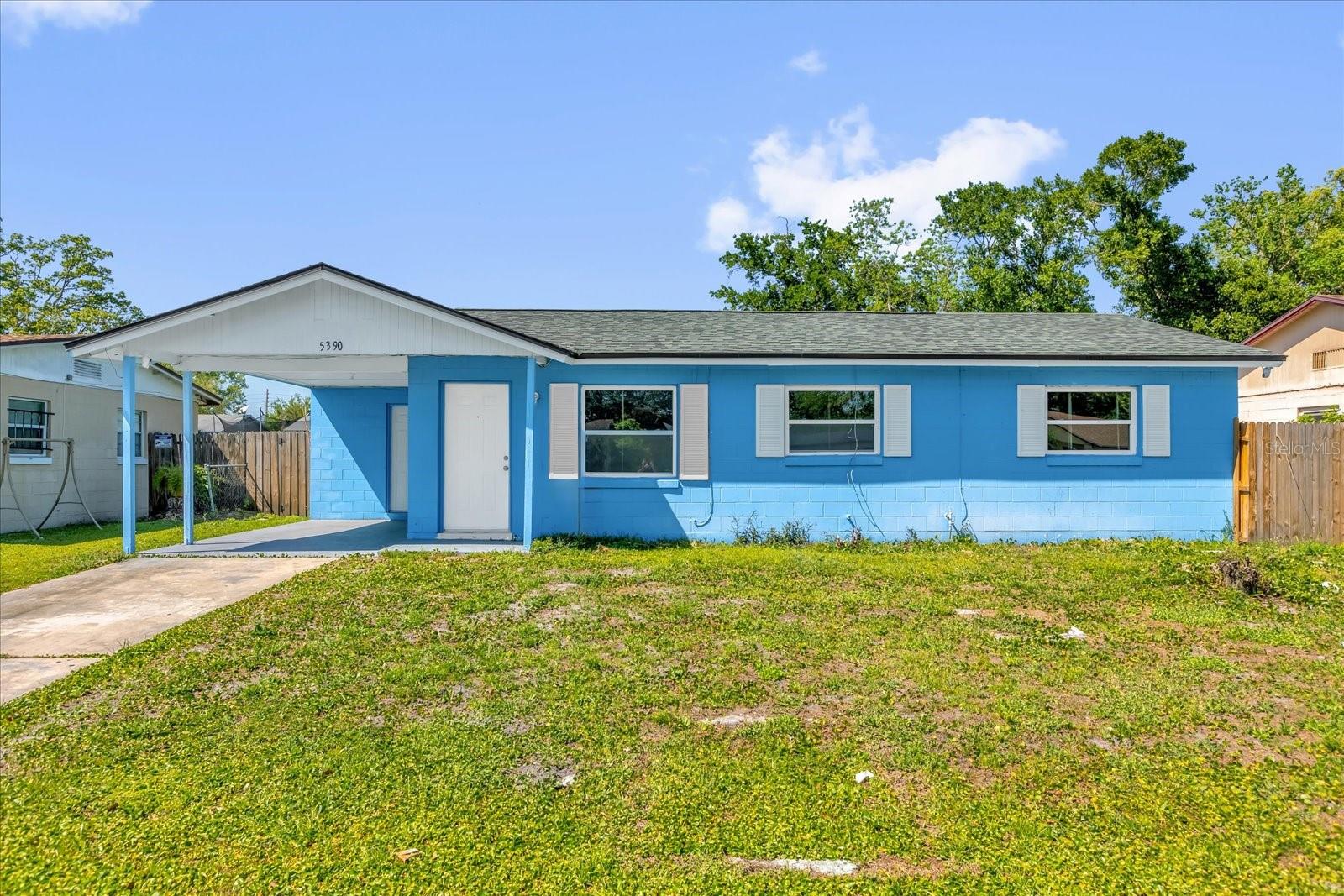 5390 Botany Court — photo