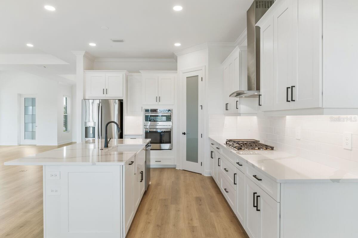 17536 MACARTHUR LOOP, VENICE, FL 34293 — photo 3