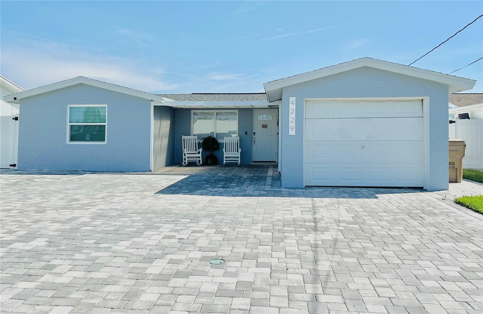 4229 Floramar Terrace — photo
