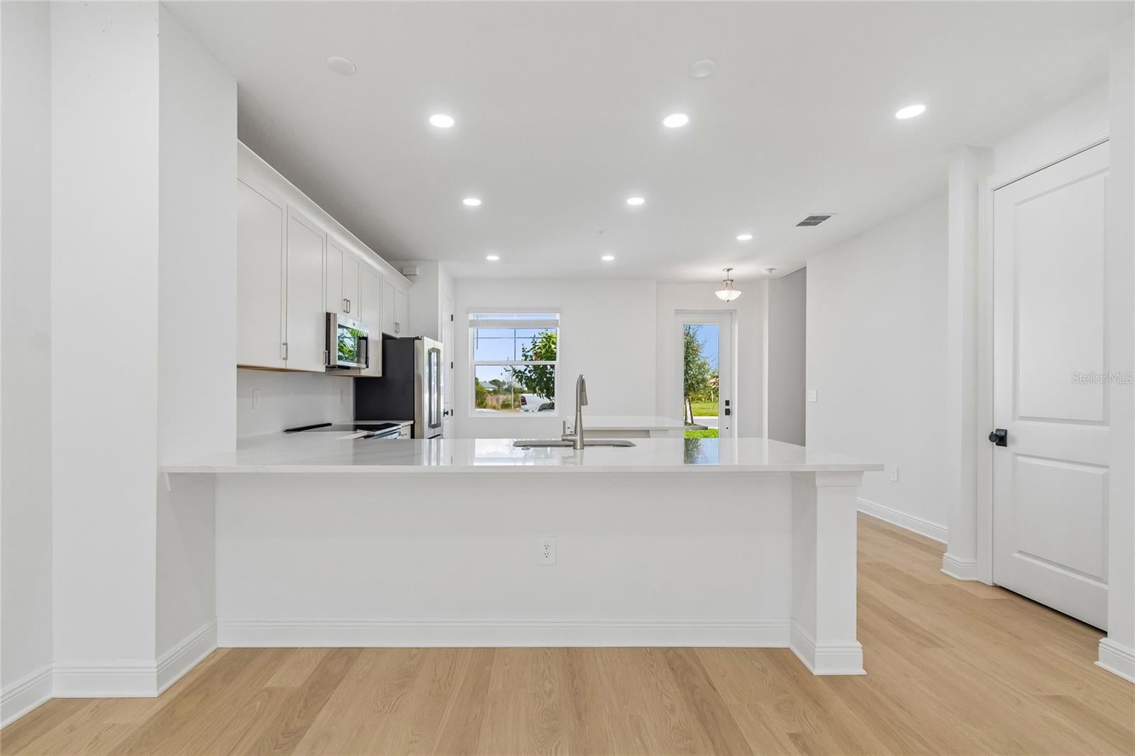 17830 BROADLEAF LOOP, VENICE, FL 34293 — photo 3