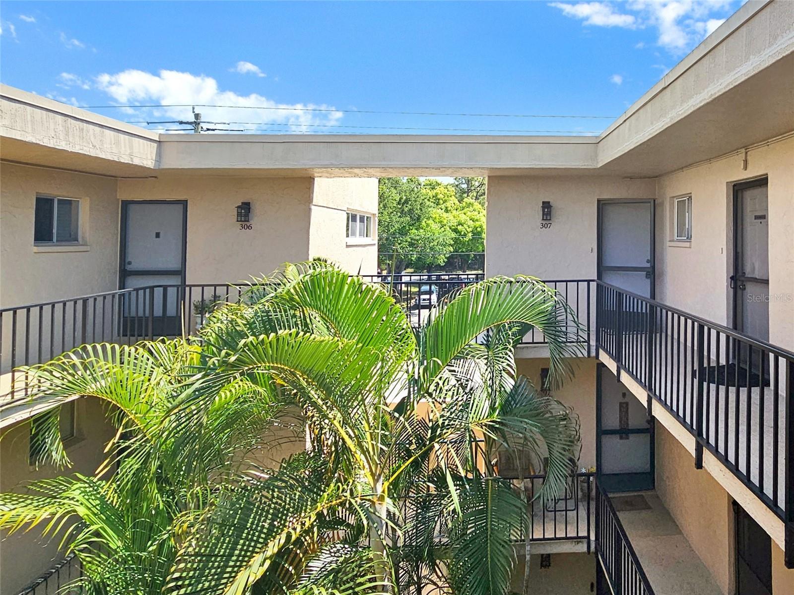 2763 Woodgate Lane 307 — photo