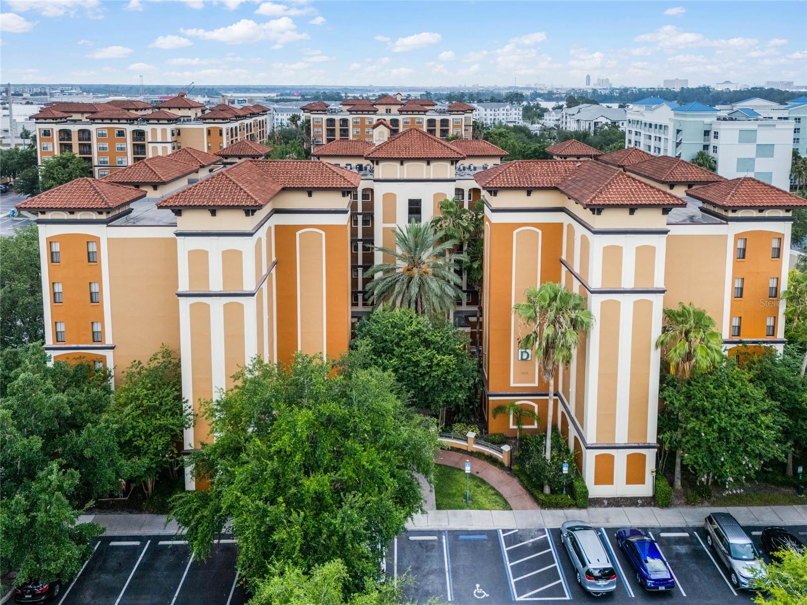 12539 Floridays Resort Drive 305-D — photo