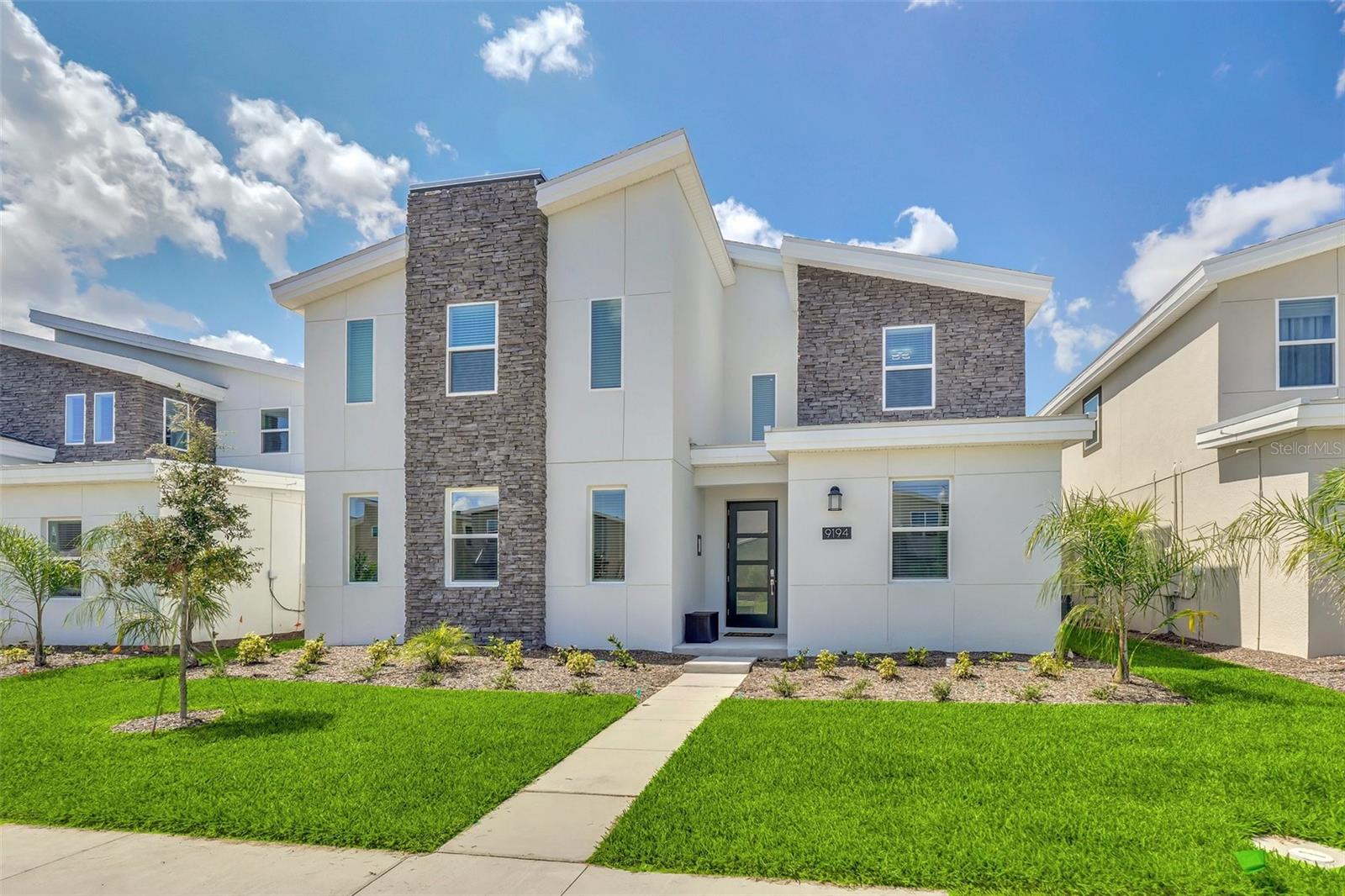 9194 Sommerset Hills Drive — photo