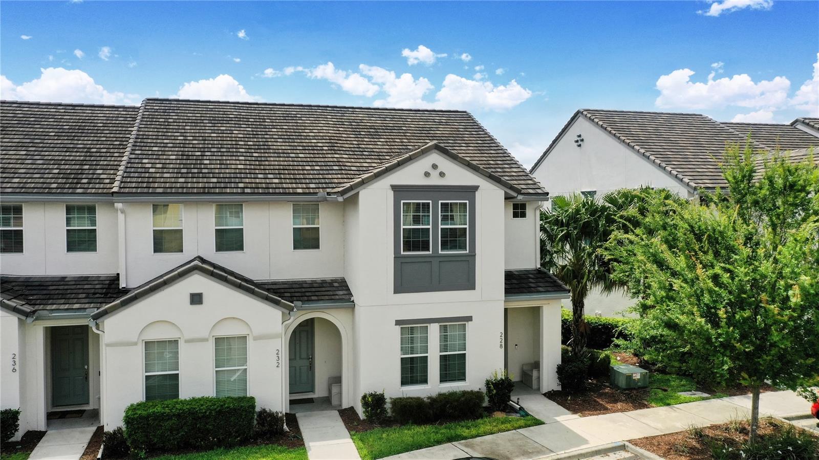 228 Captiva Dr — photo