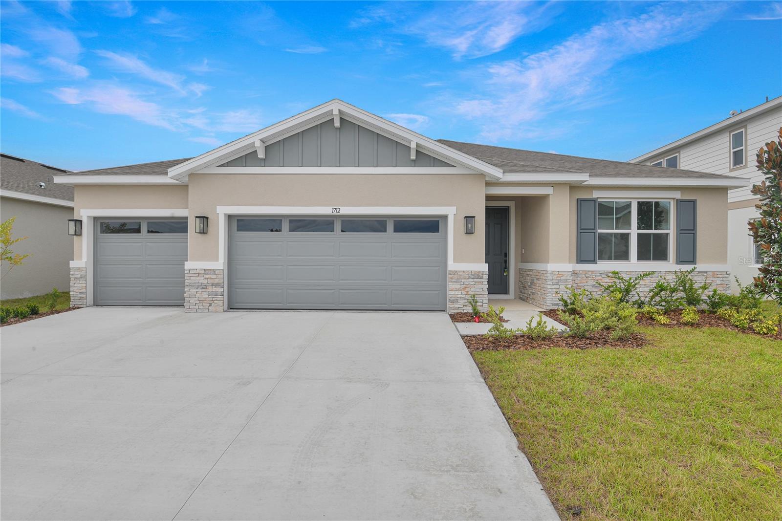 1712 Crooked Creek Street — photo