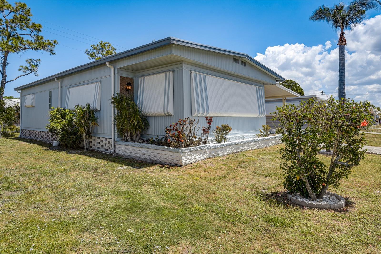 5619 Bayshore Road 312 — photo