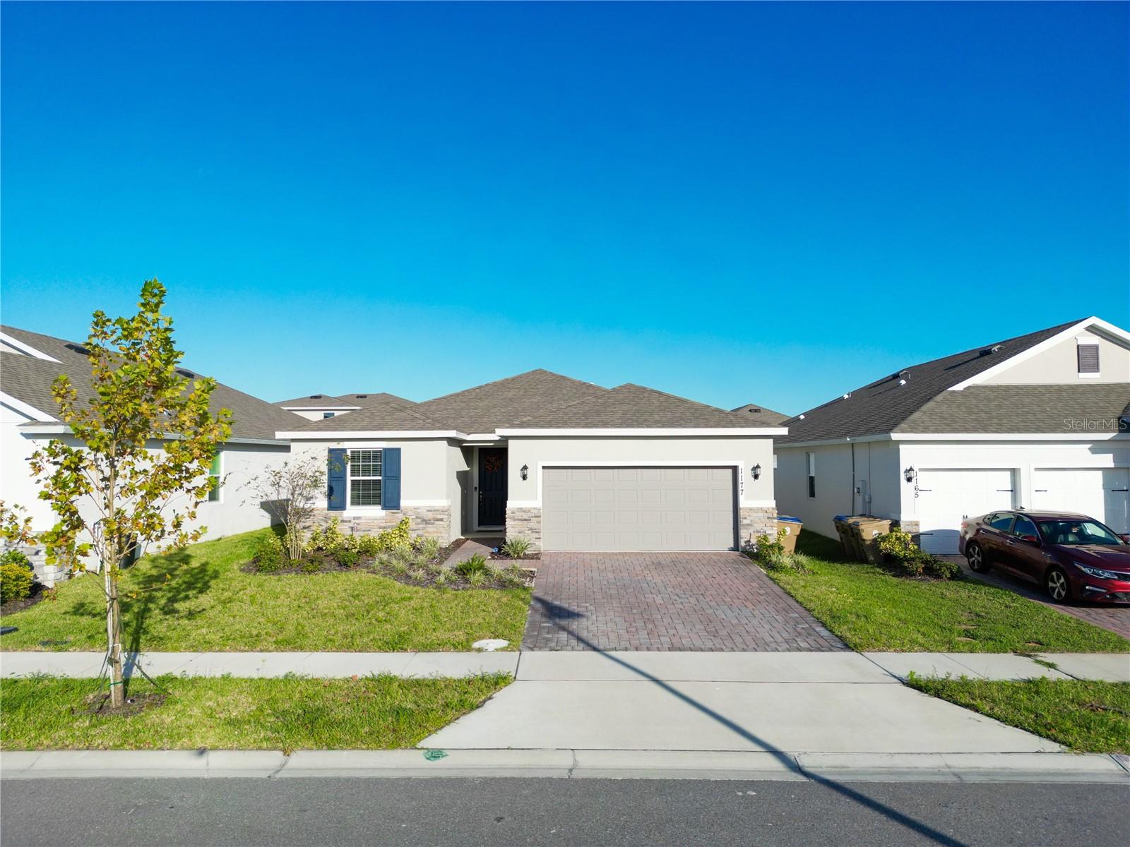 1177 Fox Hedge Lane — photo