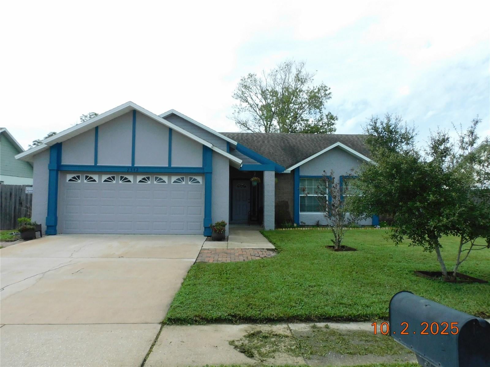 2542 Camphorwood Circle — photo