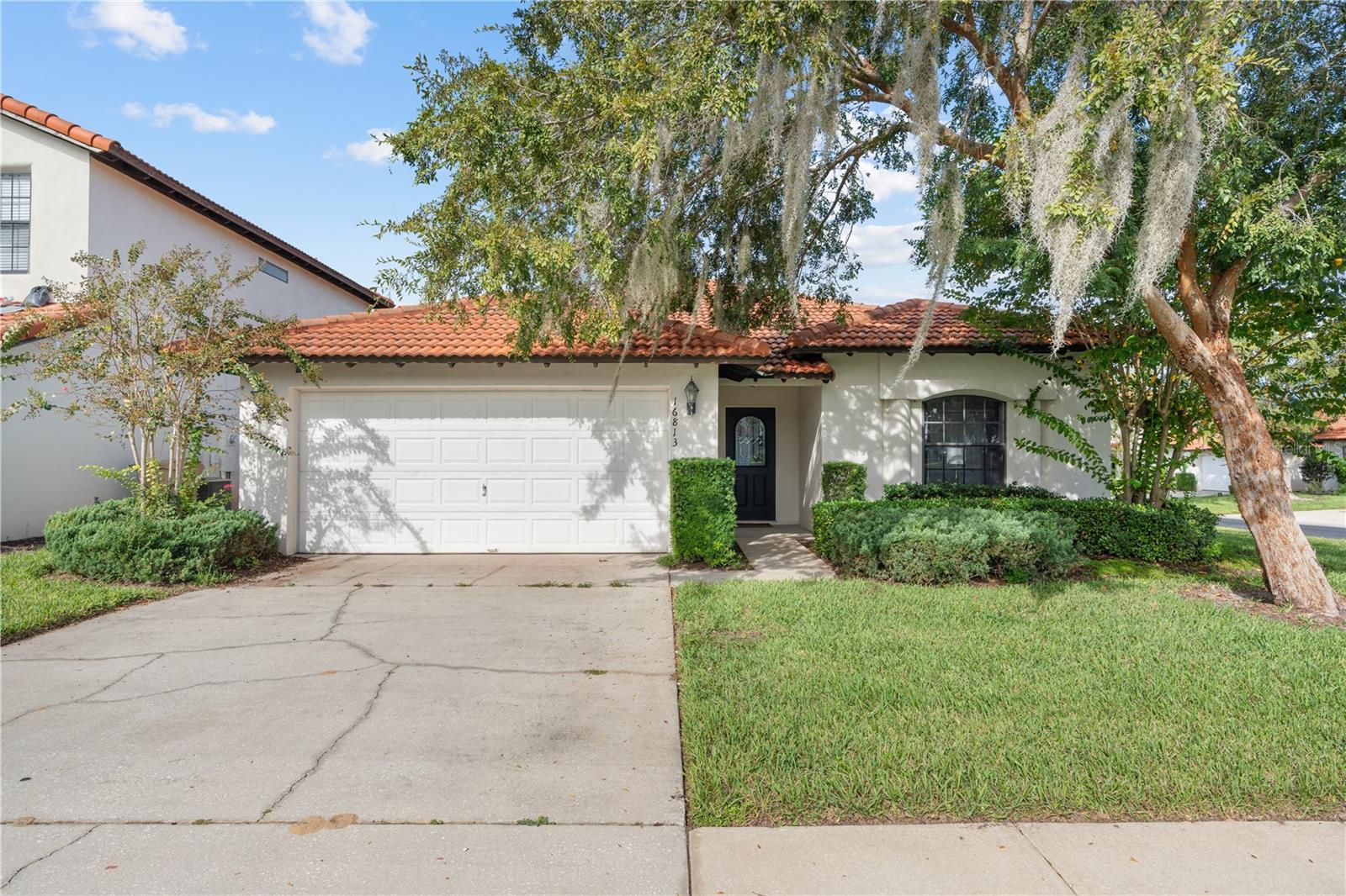 16813 Lazy Breeze Loop — photo