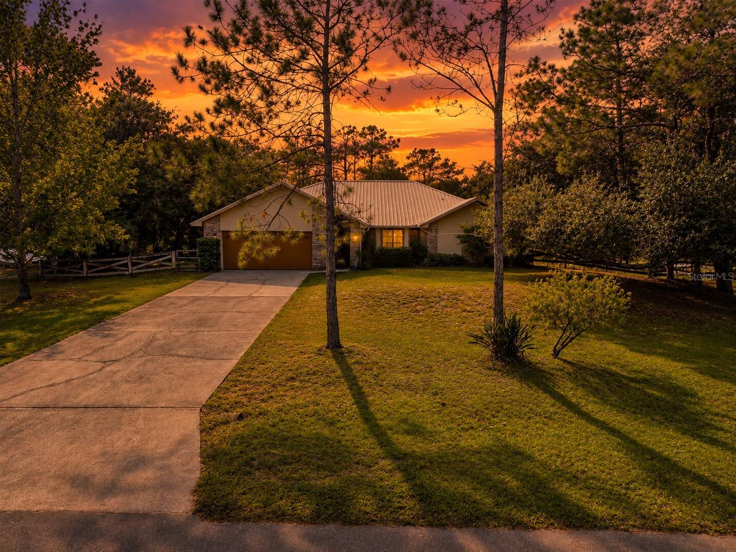 1860 Mustang Court — photo