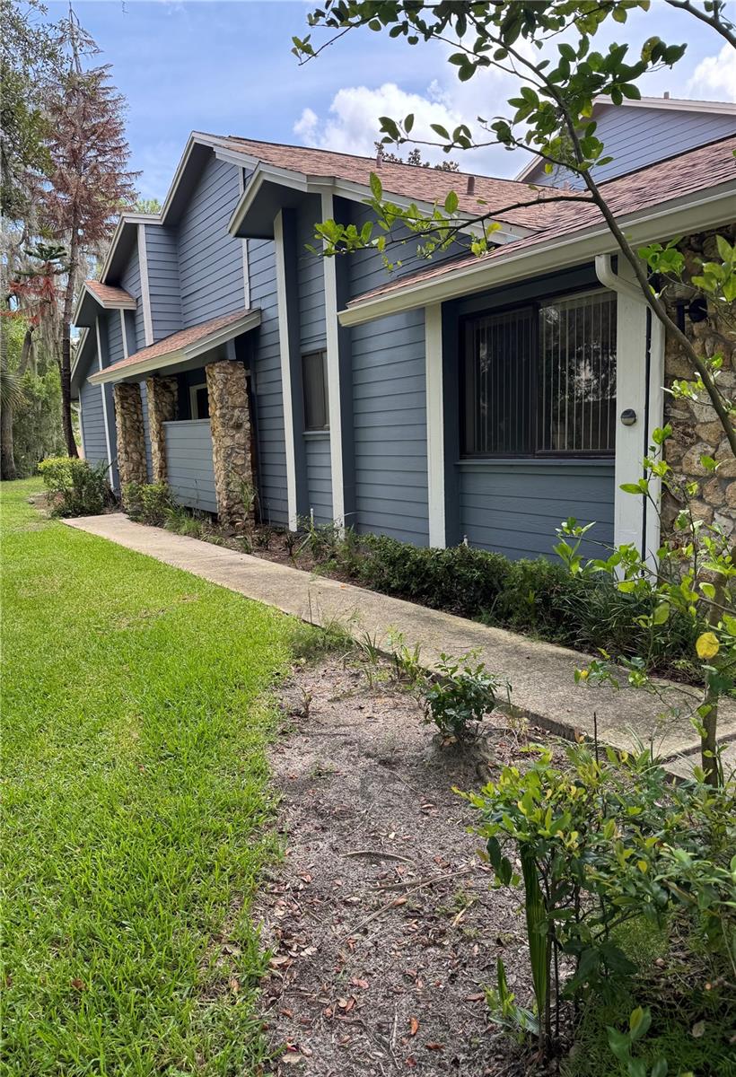 519 Stanton Place — photo