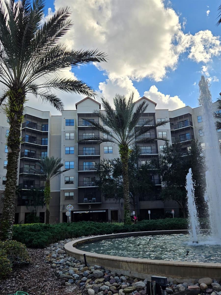 14501 Grove Resort Avenue 3424 — photo