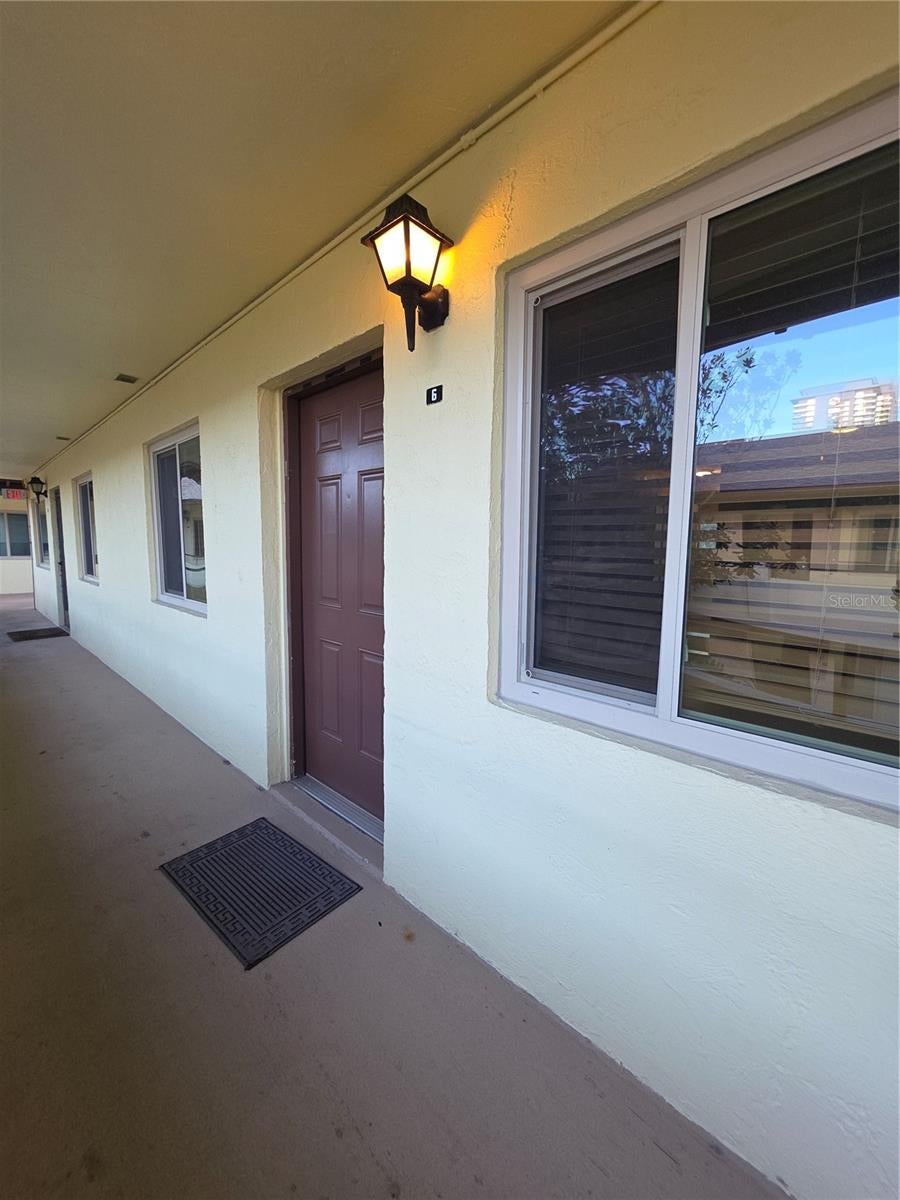 400 Oakridge Boulevard 60 — photo