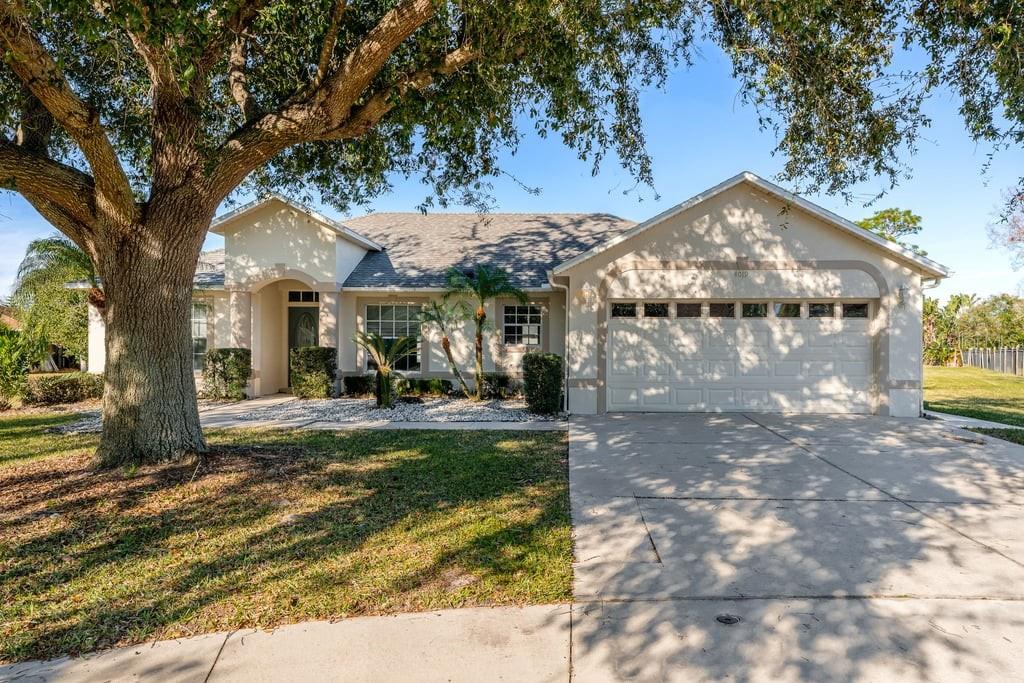 Home in ST CLOUD, FL 34772 — photo 2