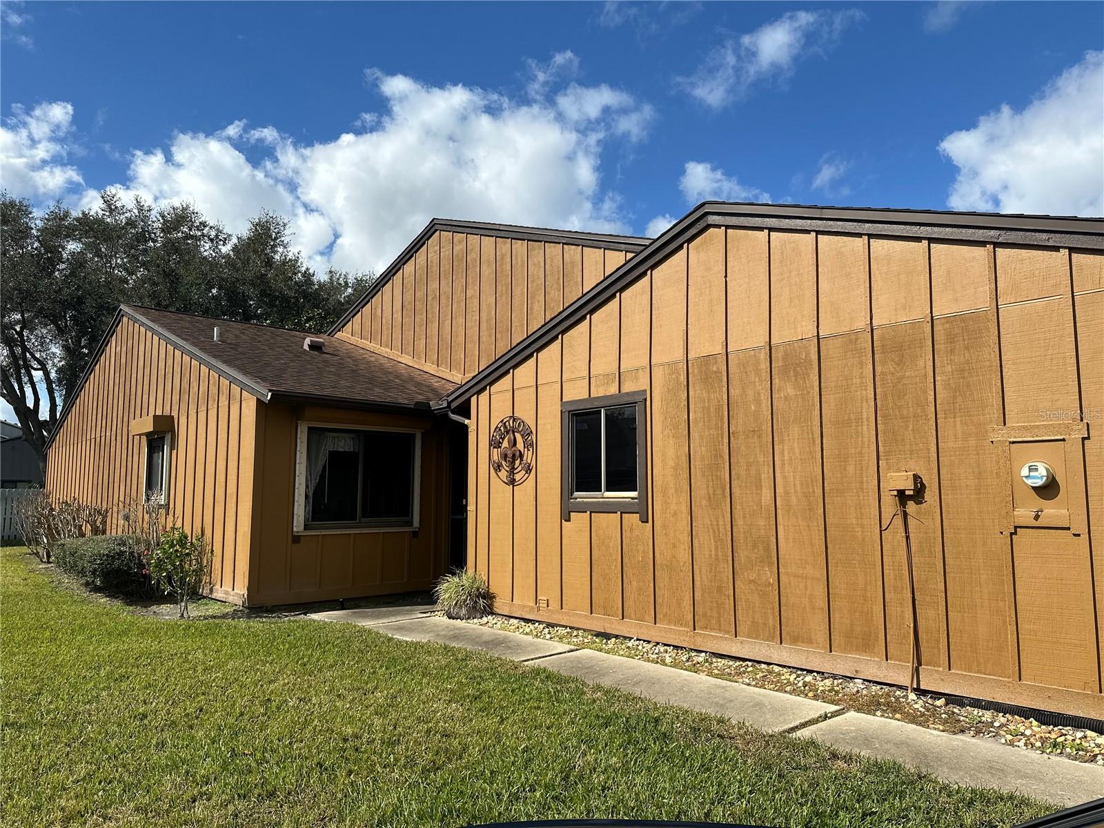 156 Lakewood Village Circle — photo