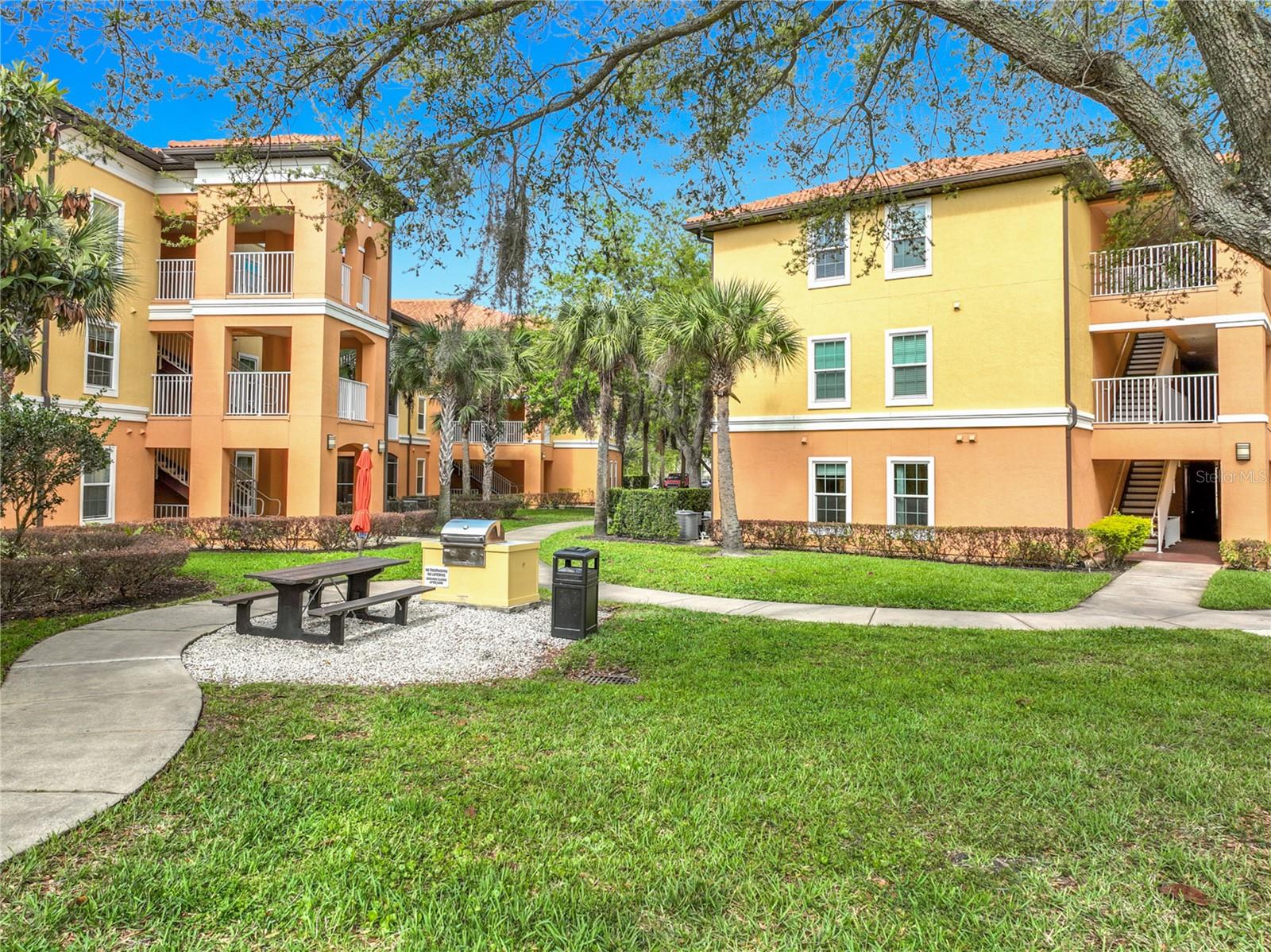 5471 Vineland Road 7109 — photo