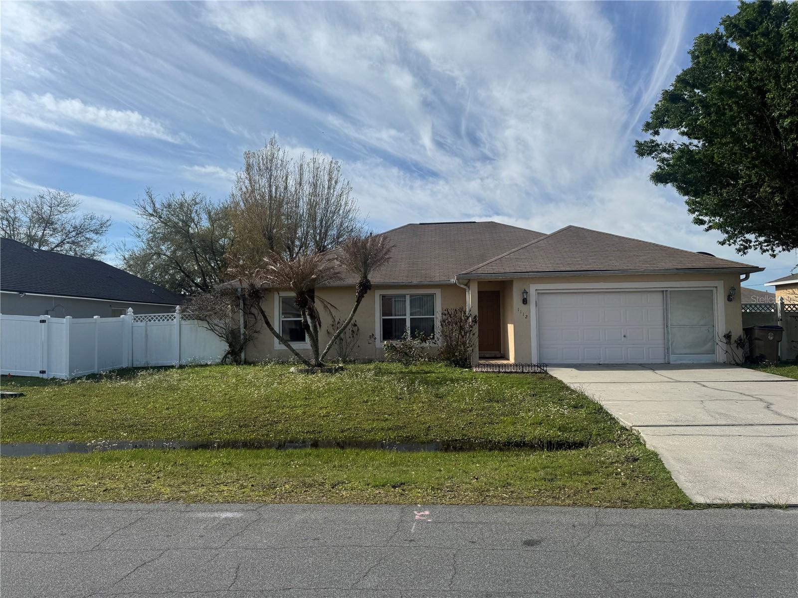 1112 Roan Court — photo