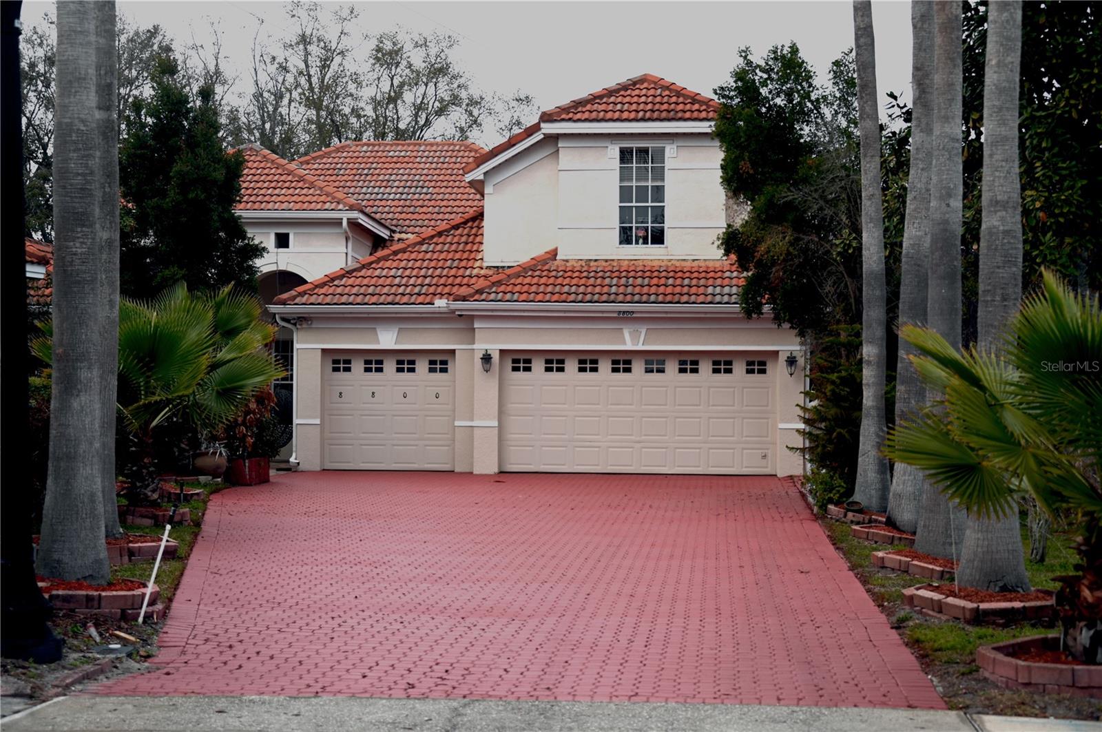 8800 Oak Landings Court — photo