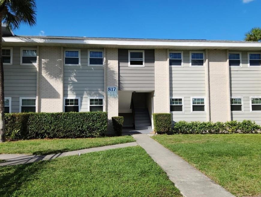 817 Sky Lake Circle a — photo