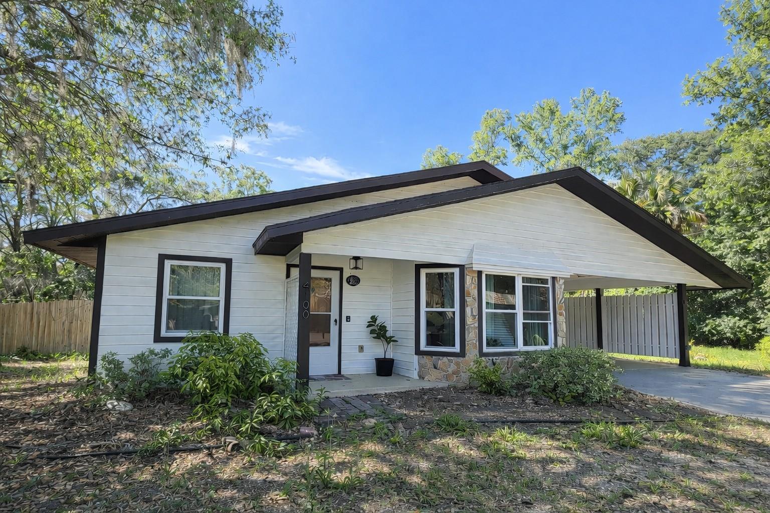 4100 N Eagle Nest Point — photo