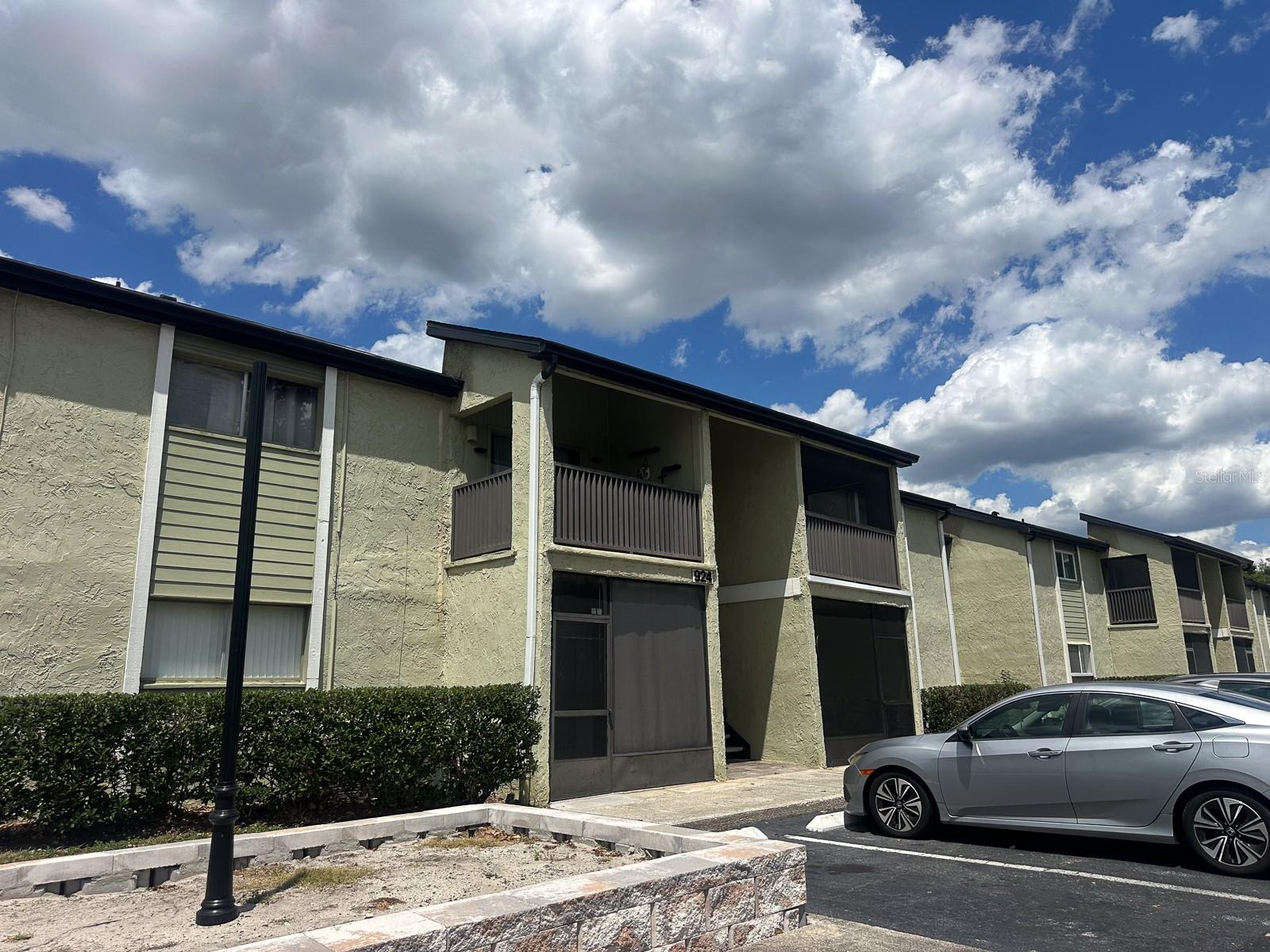 924 Lake Destiny Road D — photo