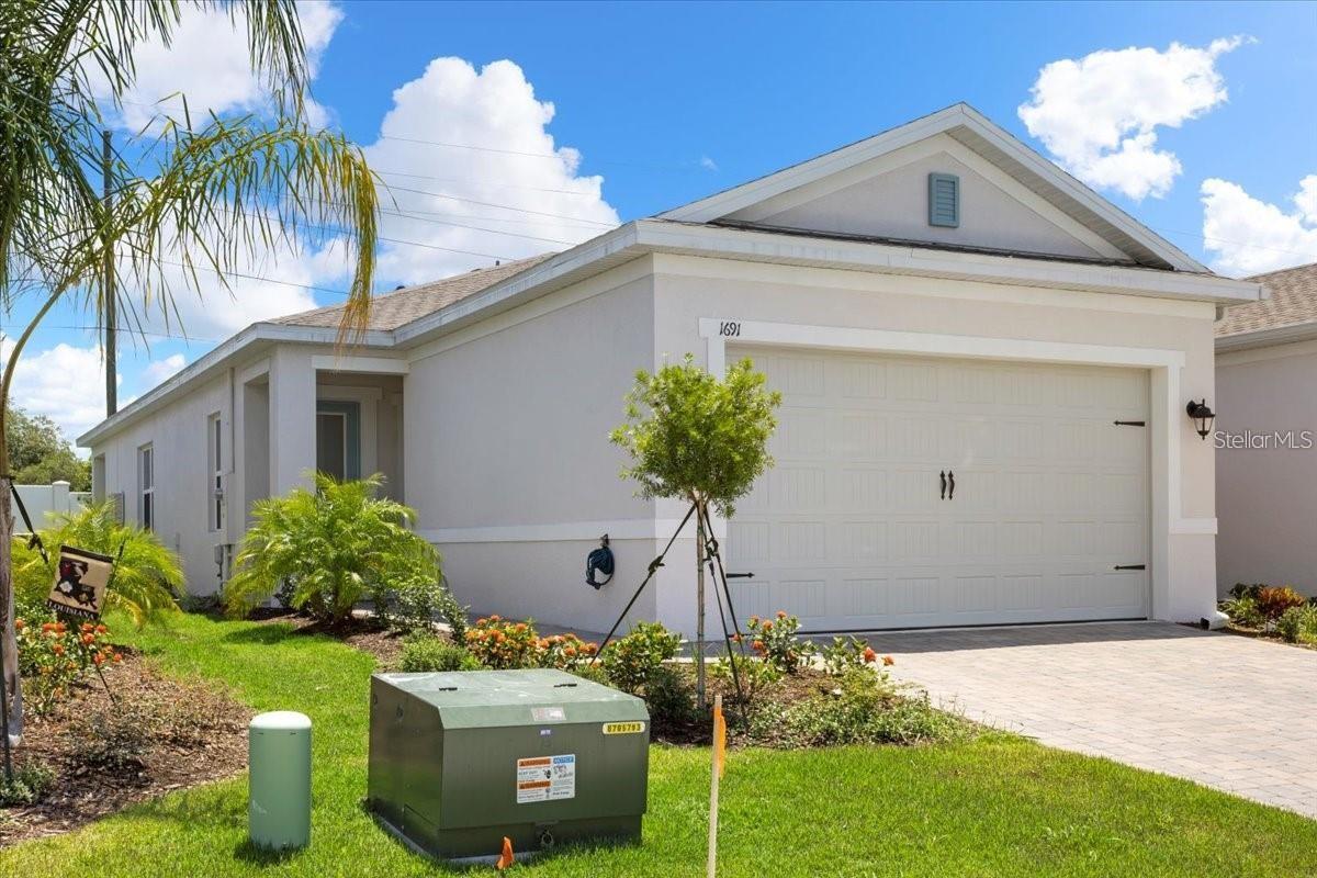 1691 Key Bay Trail — photo