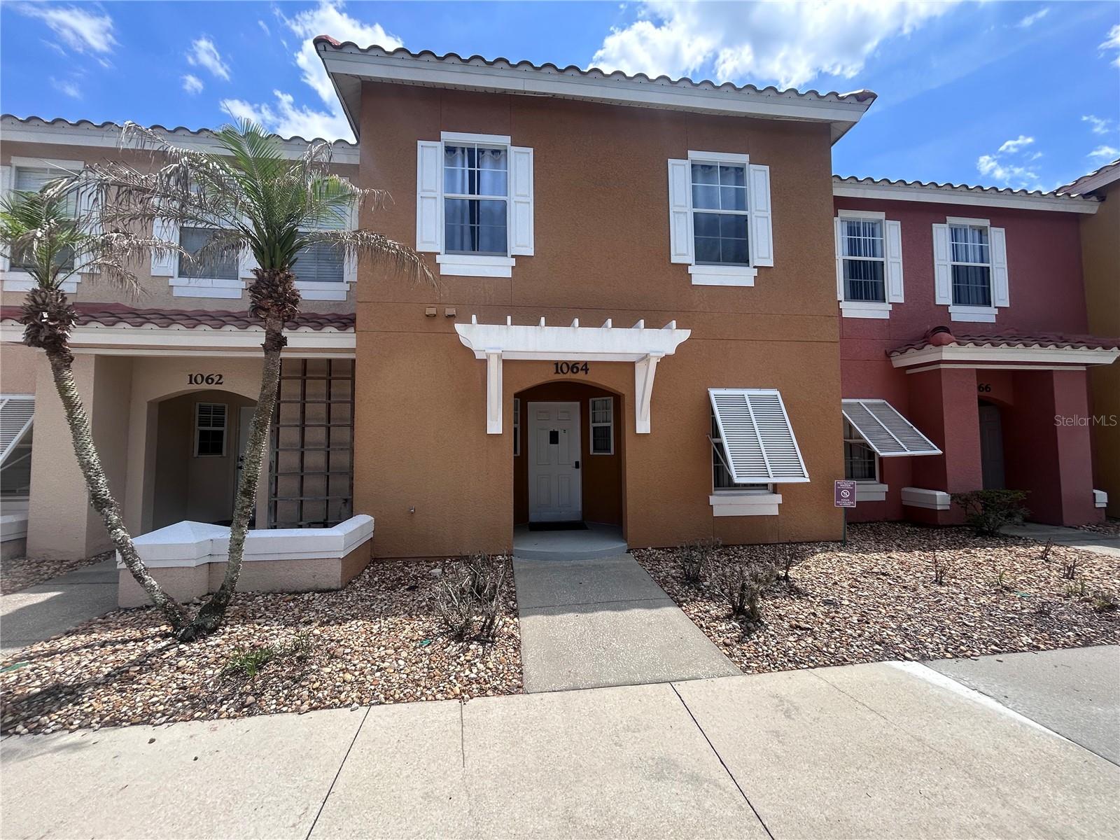 1064 Park Ridge Circle — photo