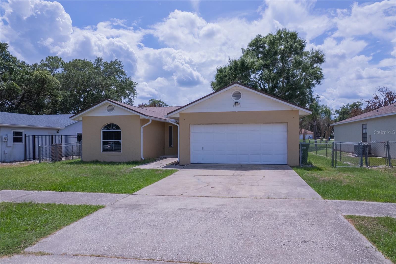 1716 Terry Circle NE — photo