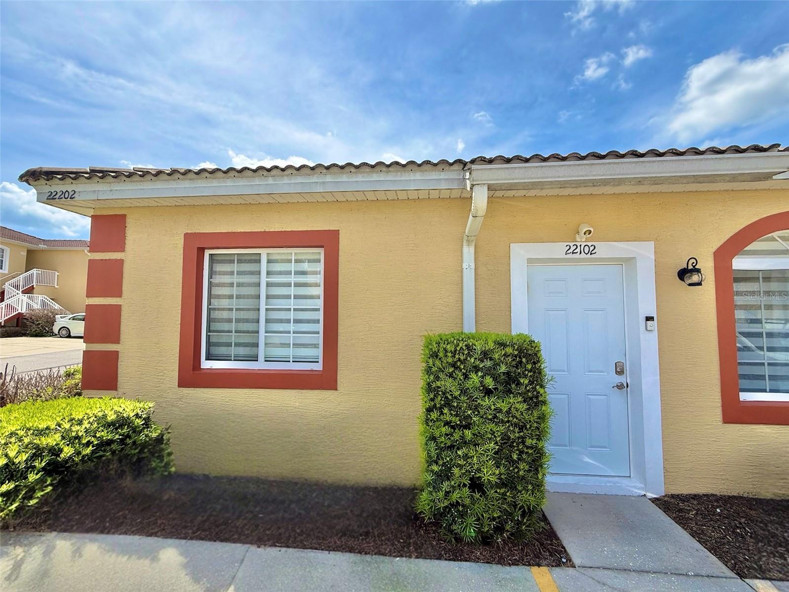 22102 Indian Creek Drive 1 — photo
